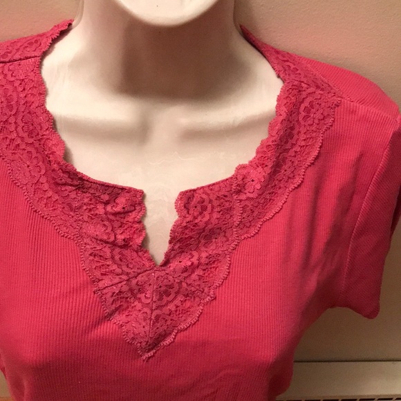 Charter Club size medium s/s pink split neck top - Picture 3 of 4